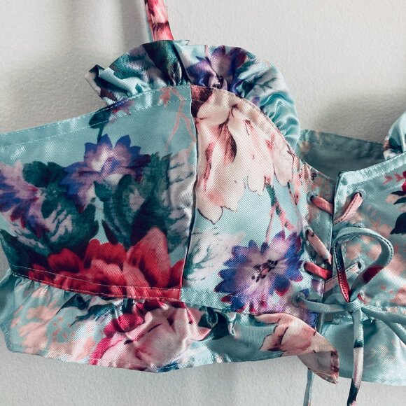 Romantic Cropped Floral Bustier Lace-up Top - Picture 4 of 7